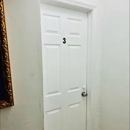 B3 Best Value On Private Bedroom With Private Bathroom In Little Havana, Miami Exterior photo