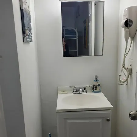 B3 Best Value On Private Bedroom With Private Bathroom In Little Havana, Miami Exterior photo