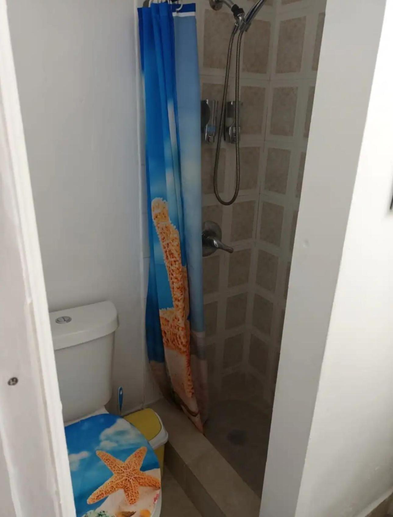 B3 Value On Private Bedroom With Private Bathroom In Little Havana, Homestay *