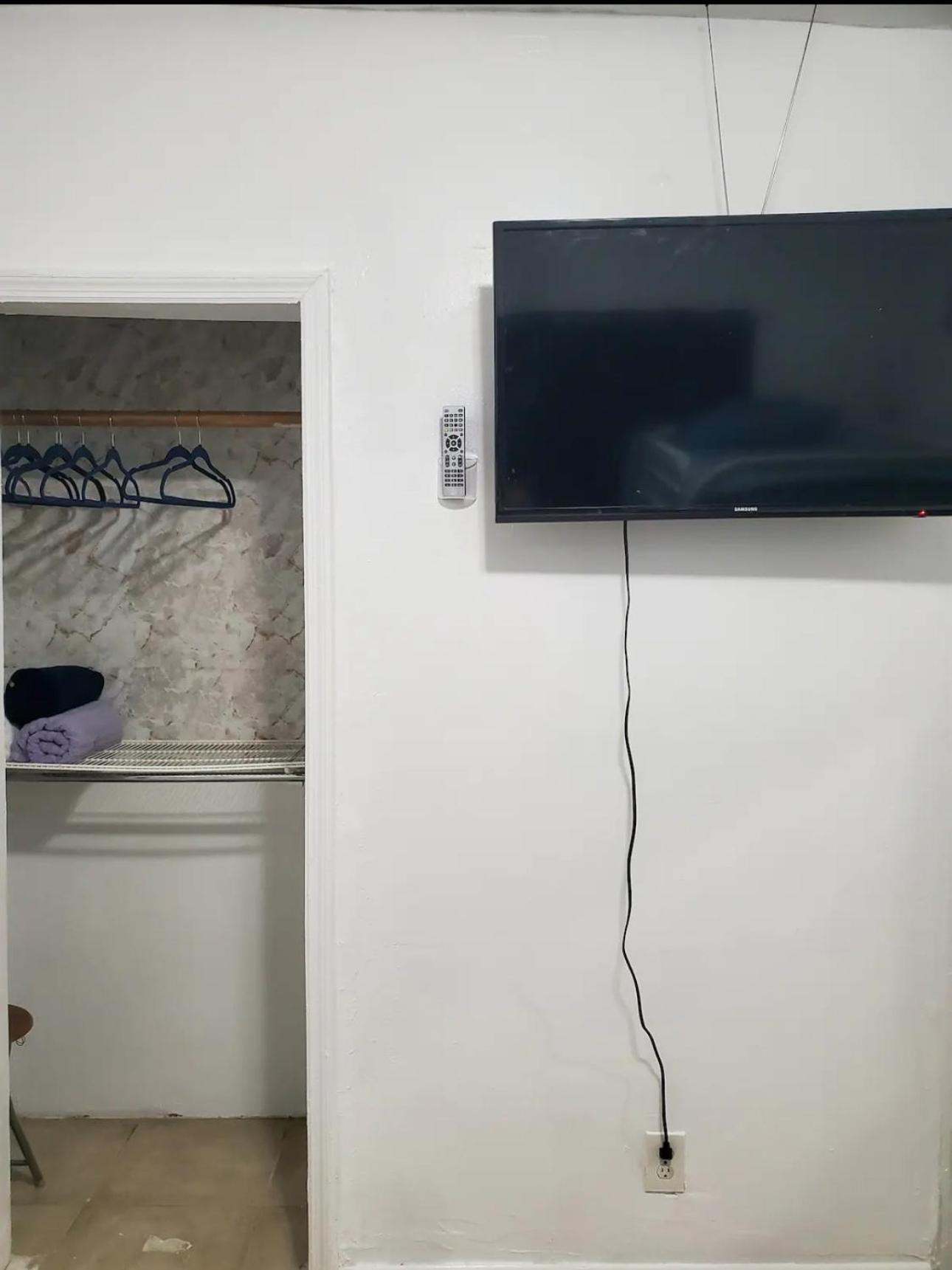 B3 Value On Private Bedroom With Private Bathroom In Little Havana, * Miami